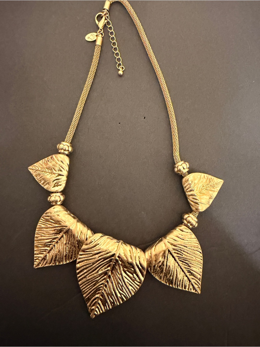 Vintage Charming Charlie Gold Tone Leaf Statement Necklace - Women Jewelry